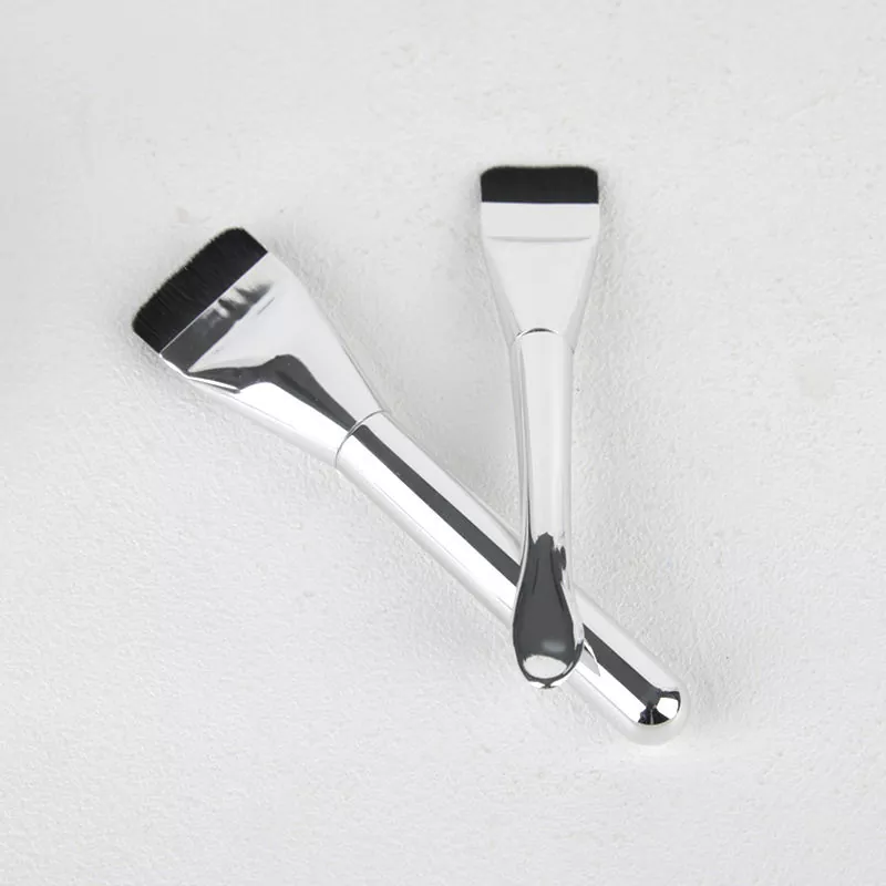 Pincéis de maquiagem simples para base